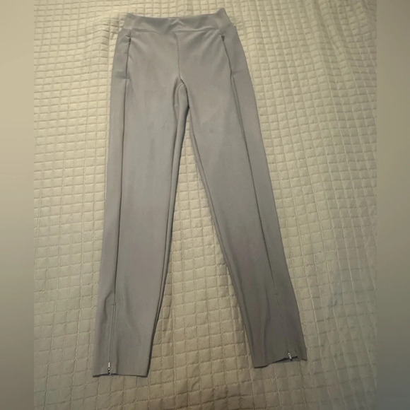 Athleta‎ Stellar Tight Legging - women’s size 2 - Shade Dusk Violet - Picture 3 of 5